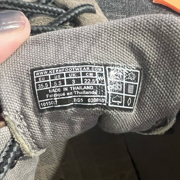 Keen East Side Ankle Bootie in Brown and Tan Leather and Suede. Women’s Size 5.5 - Picture 8 of 10